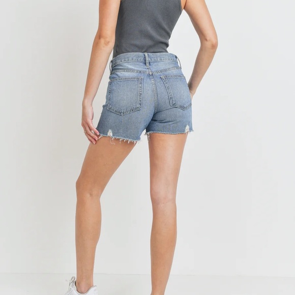 Women’s Shorts - Picture 4 of 5